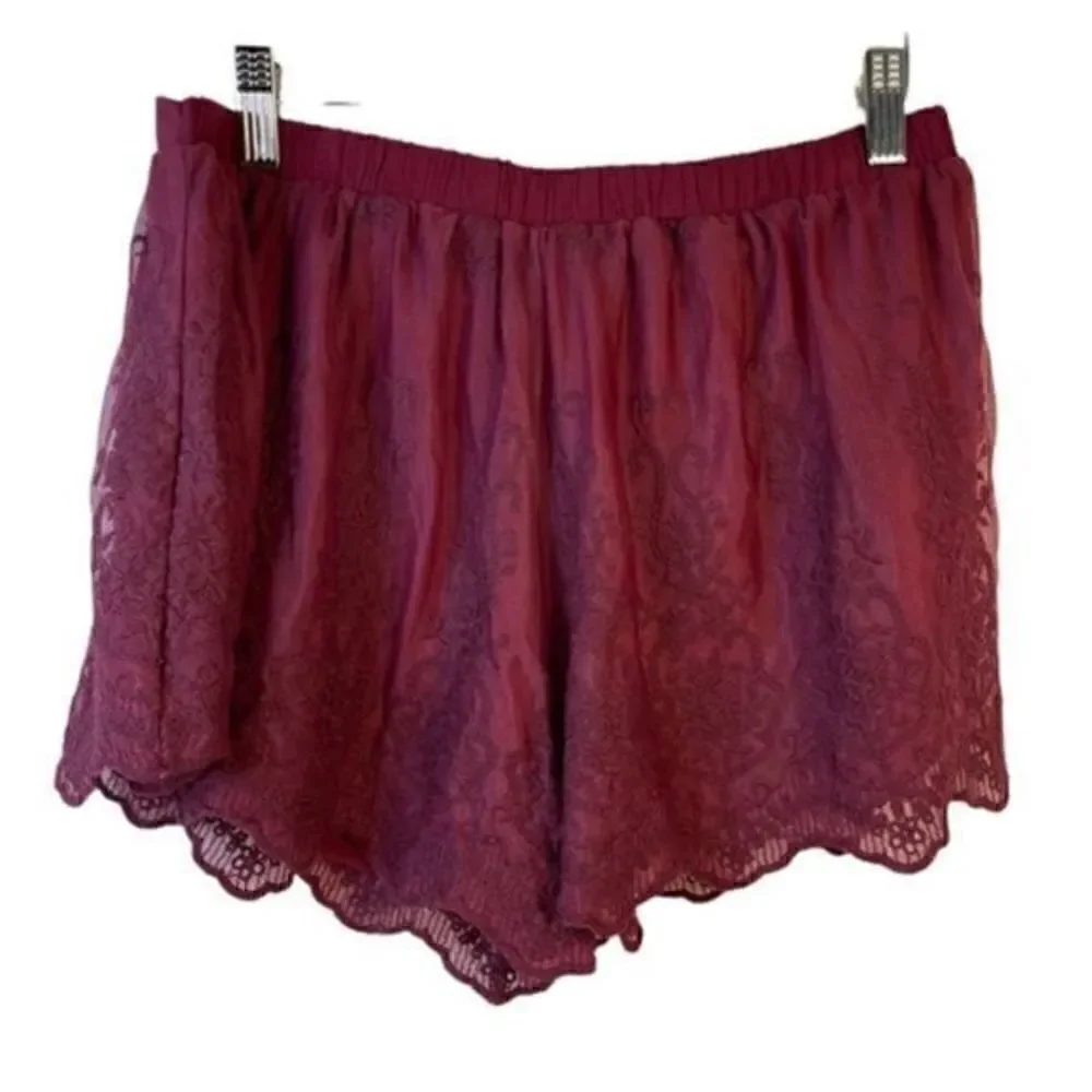Tobi Red Wine Burgundy Lace Scalloped Edge Shorts Medium NWT